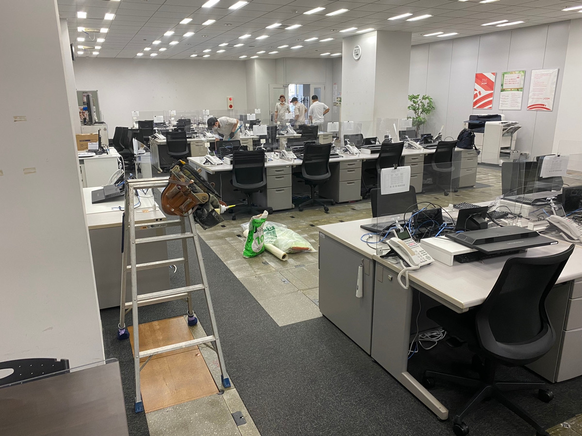 東京都内 OAフロア・タイルカーペット貼り替え工事報告