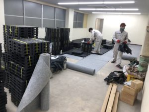 清瀬市 クリーンOAフロア TN-50 施工中