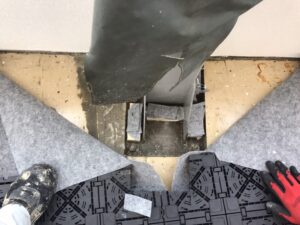 新宿区 OAフロア工事 施工中