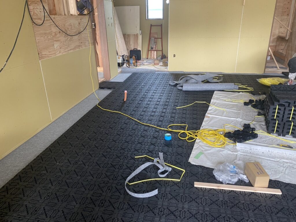 千葉県香取市 OAフロア工事 TN50 施工中