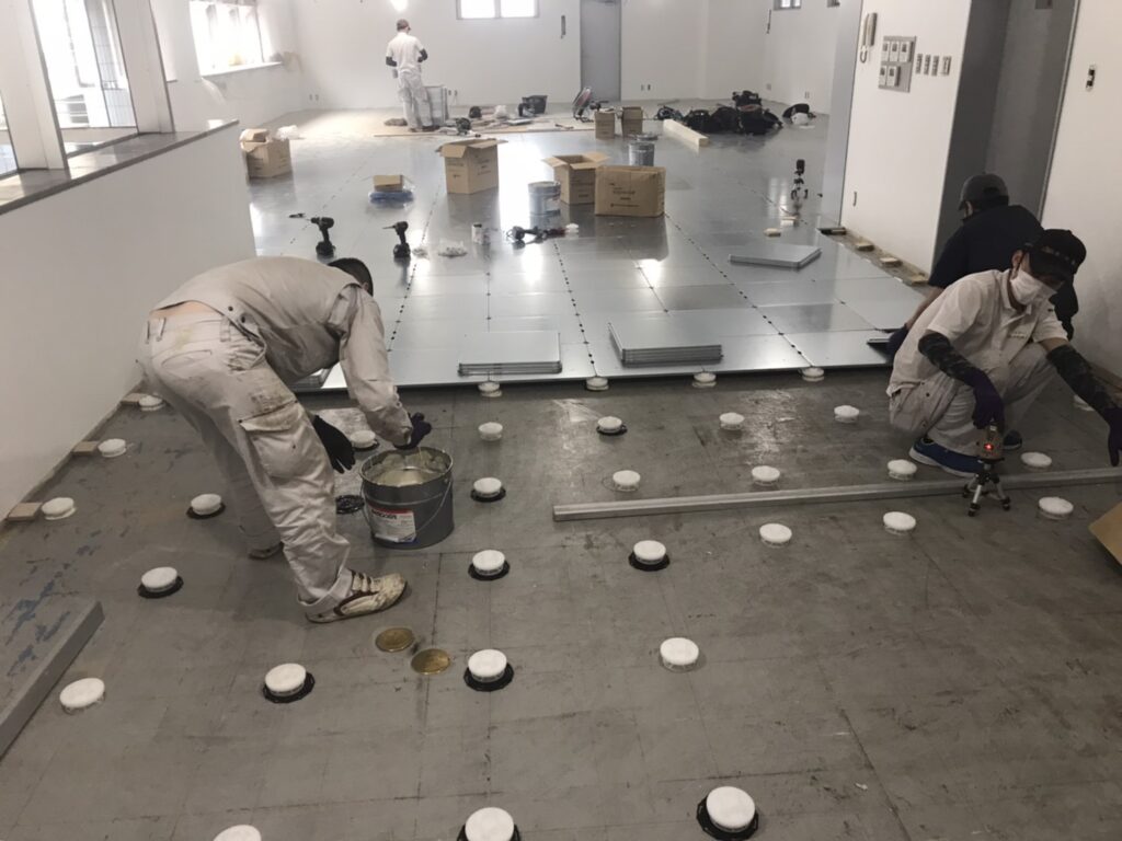 東京都渋谷区 OAフロア工事 施工中