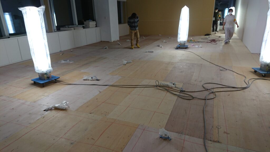 東京都千代田区神田 OAフロア内装工事 施工中