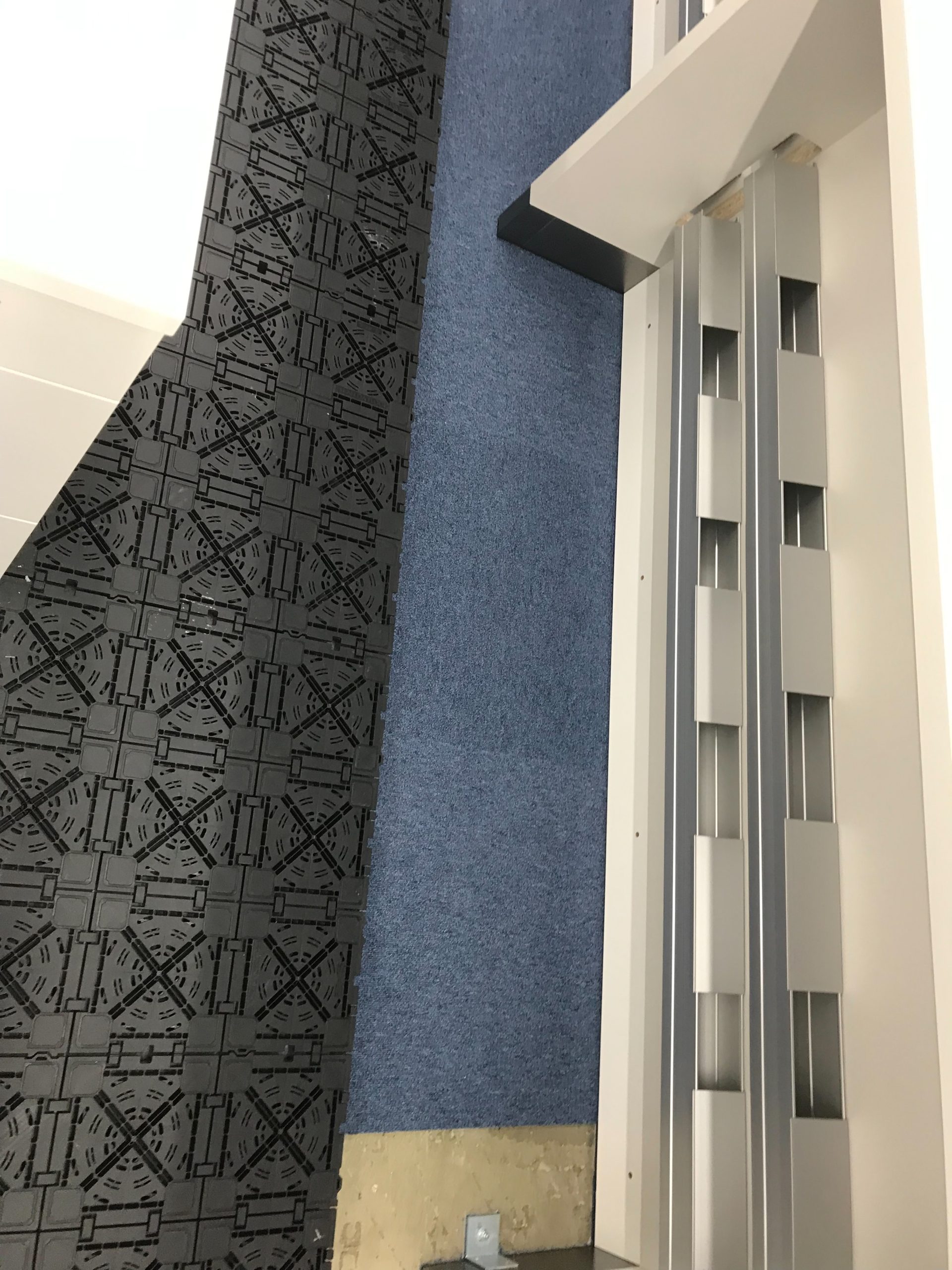 埼玉県浦和市 信用金庫 OAフロア工事 施工後