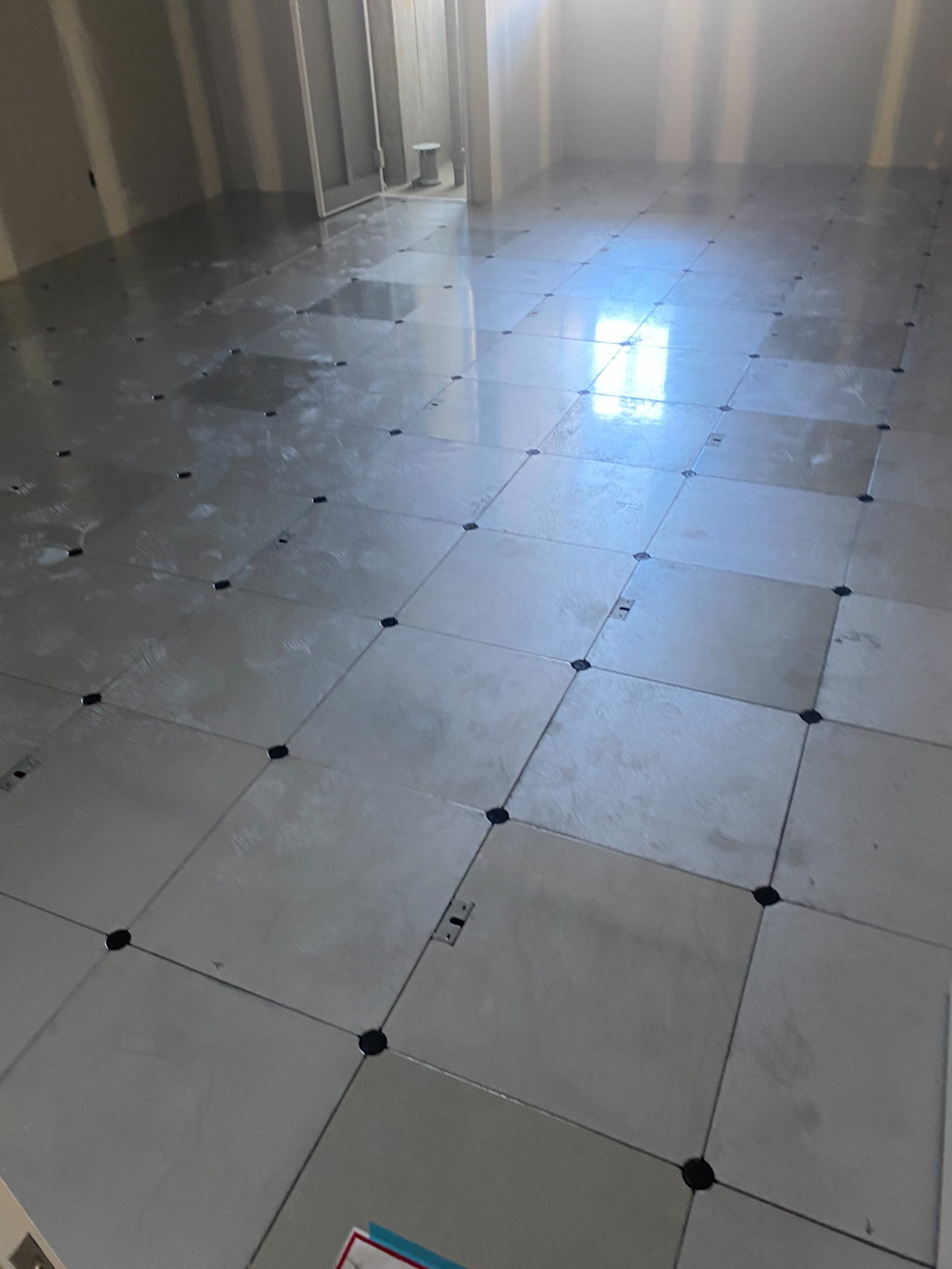 神奈川県厚木市 ビル OAフロア工事 施工後