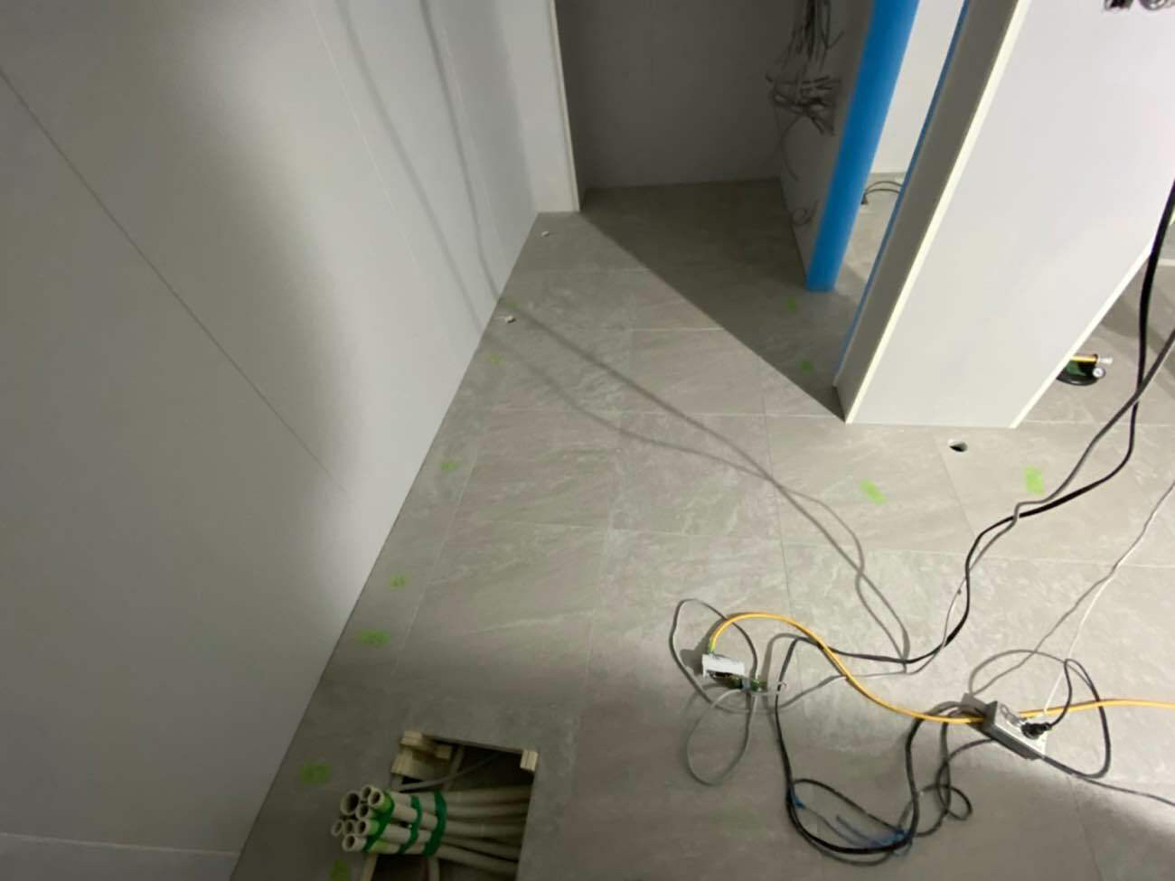 東京都千代田区 オフィスビル OAフロア工事 施工後