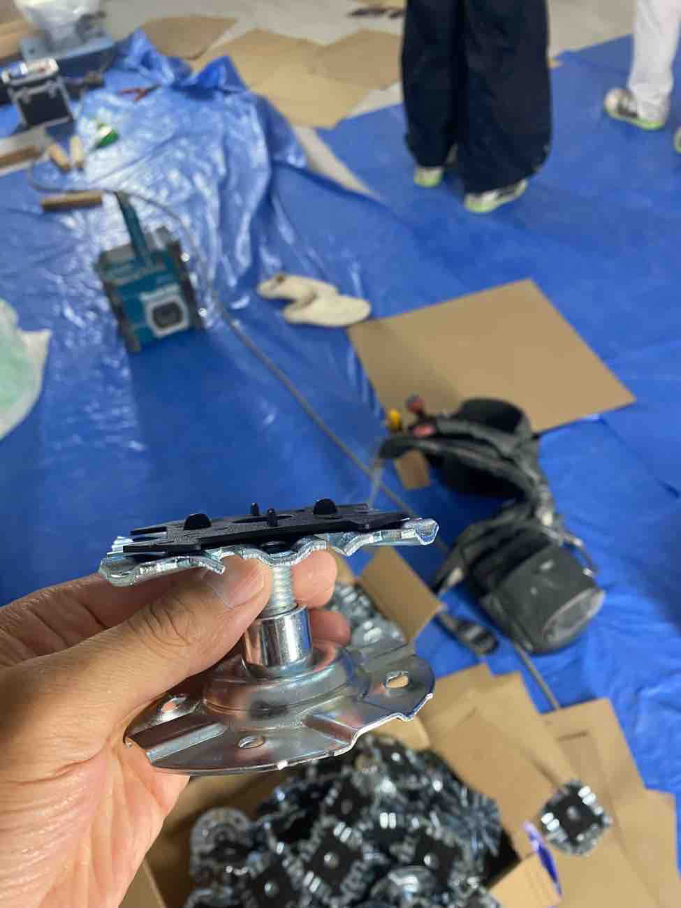 東京都千代田区 オフィスビル OAフロア工事 施工中