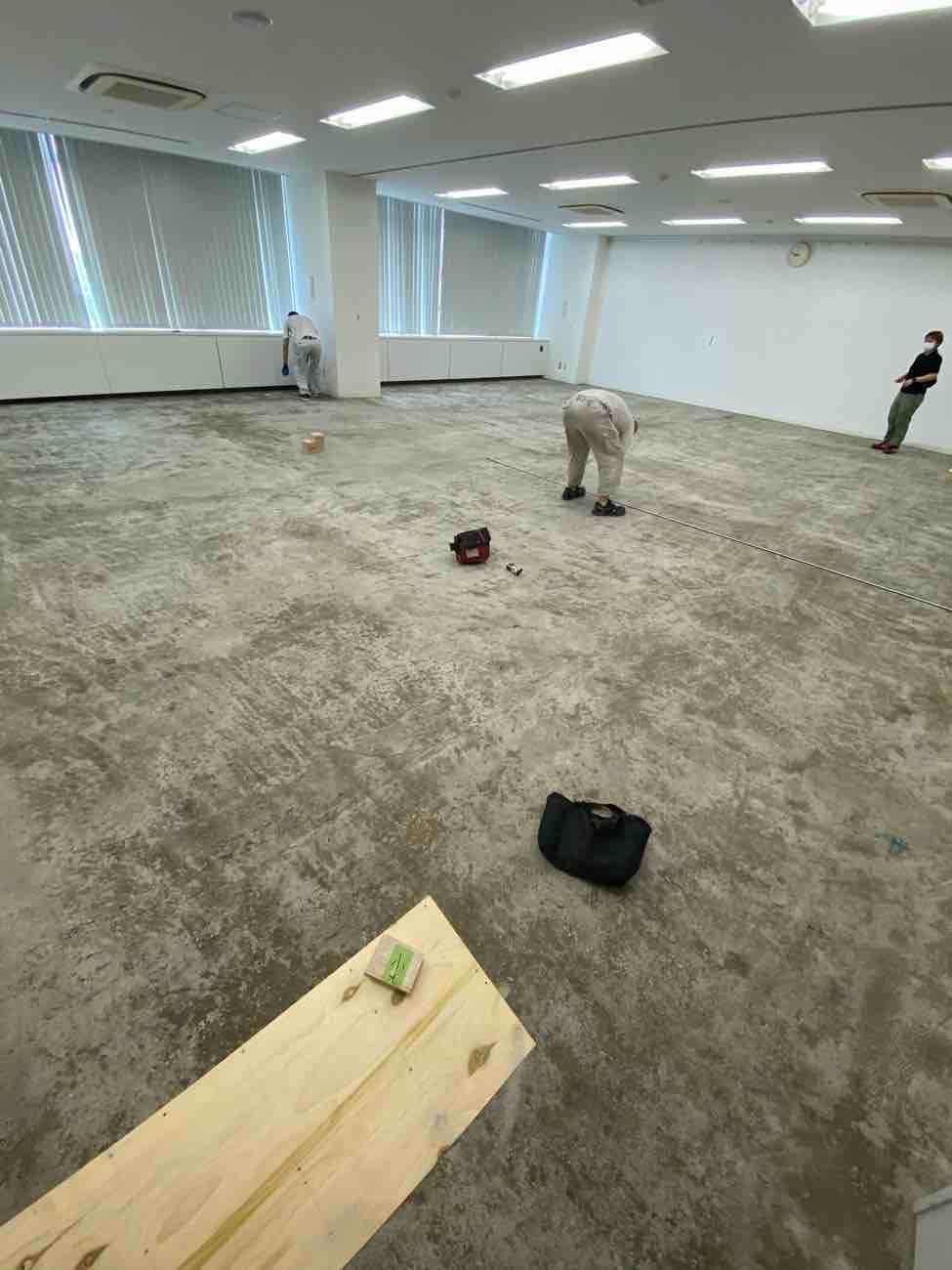 埼玉県羽生市 店舗 OAフロア工事 施工中