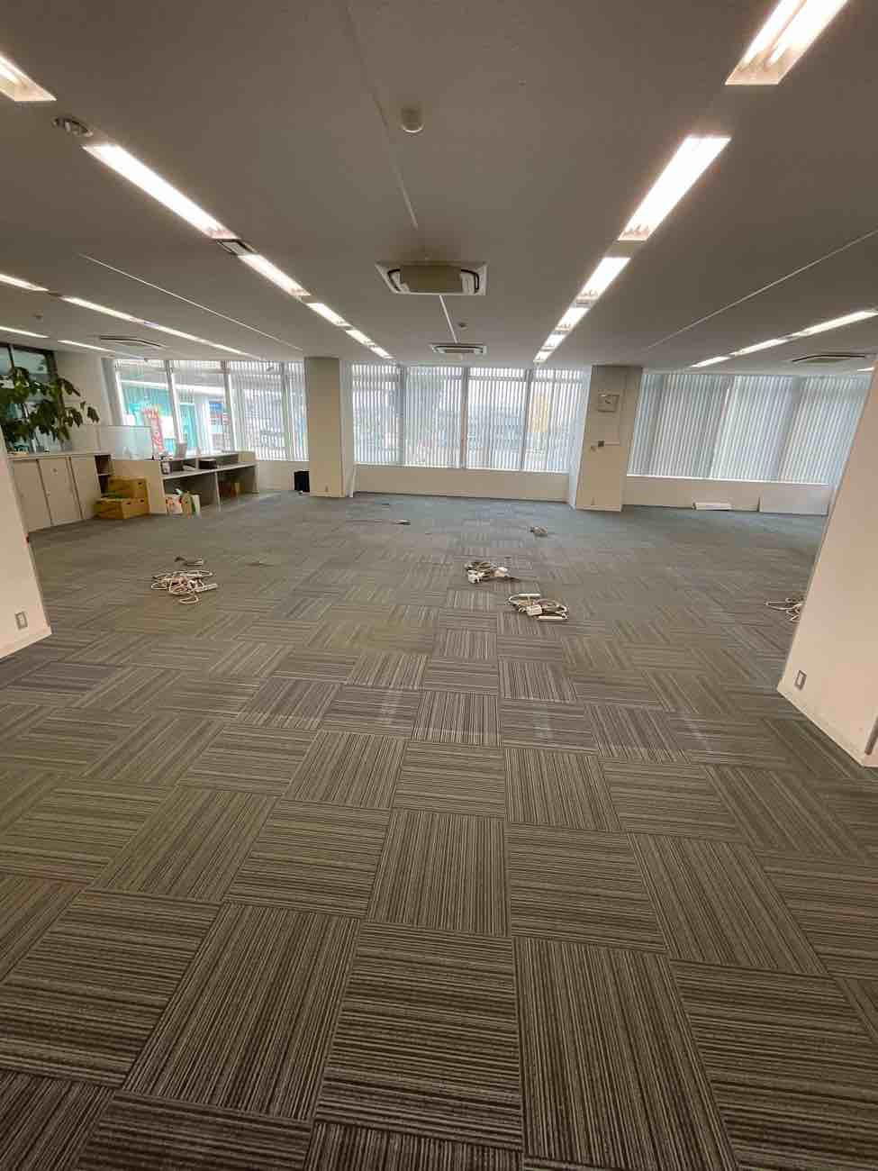 埼玉県羽生市 店舗 OAフロアパネル追加工事 施工前