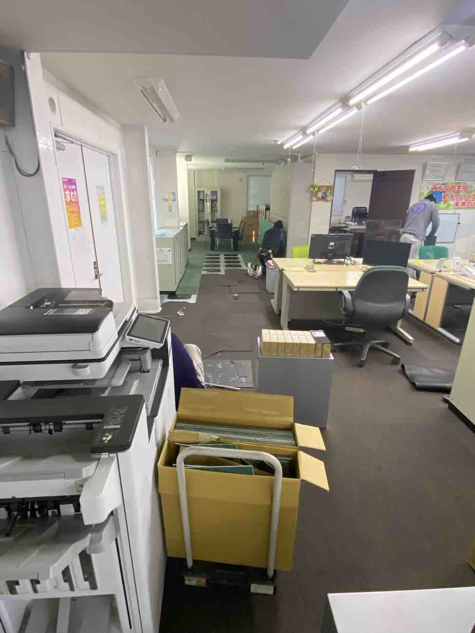 埼玉県加須市 事務所 タイルカーペット張替工事 施工後