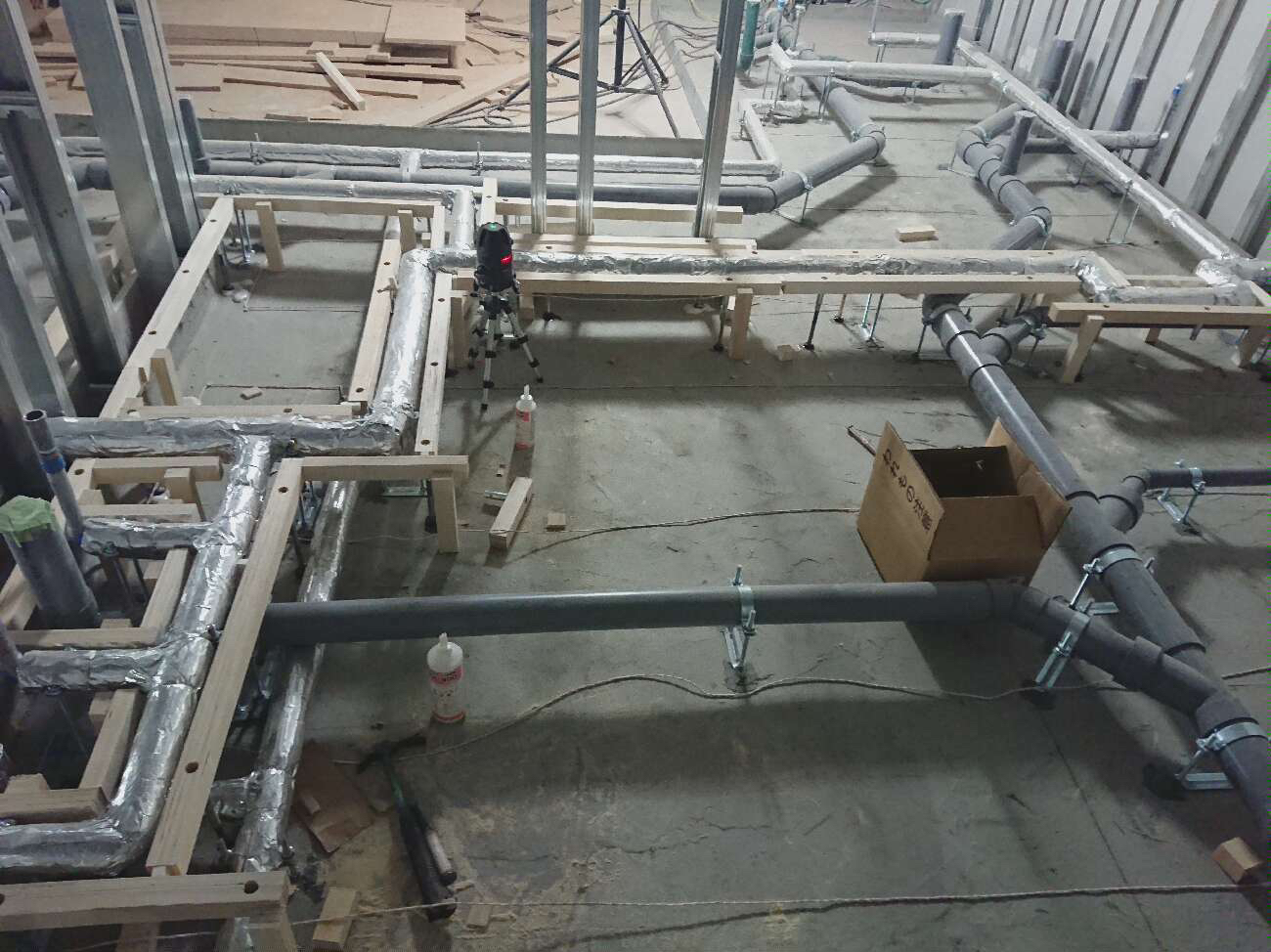 東京都江東区 保育園 OAフロア工事 施工中