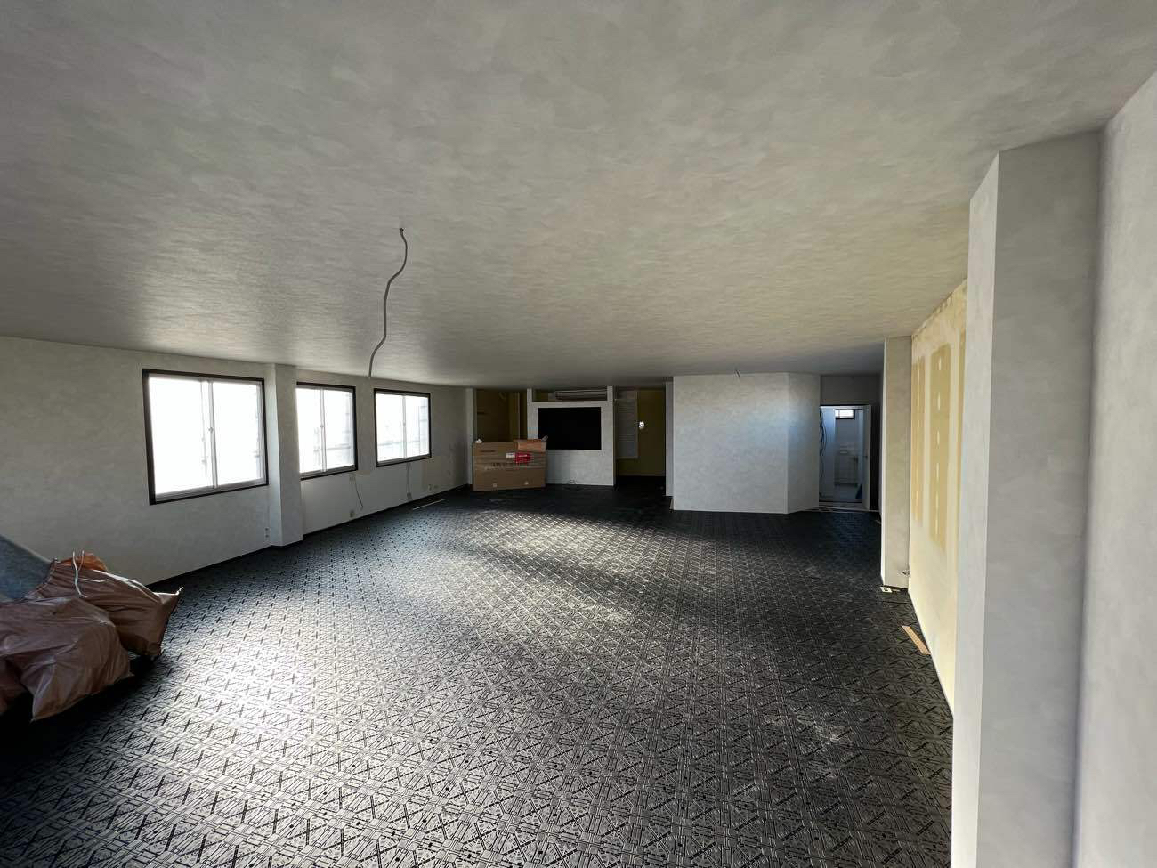 千葉県習志野市 店舗 OAフロア工事 施工後