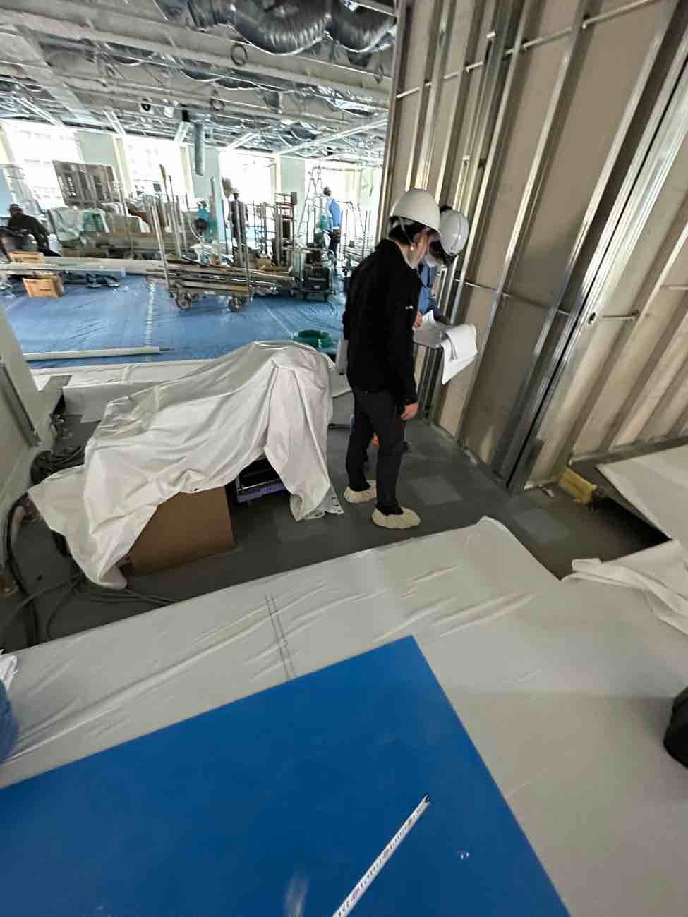 東京都千代田区 オフィス 置床工事 LM3000 施工中