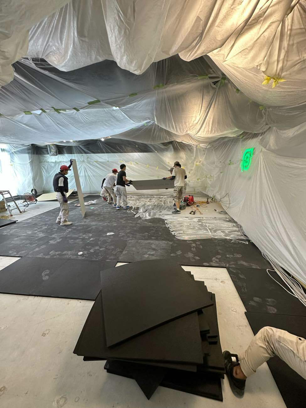 東京都渋谷区 ダンススタジオ 床改修工事 施工中