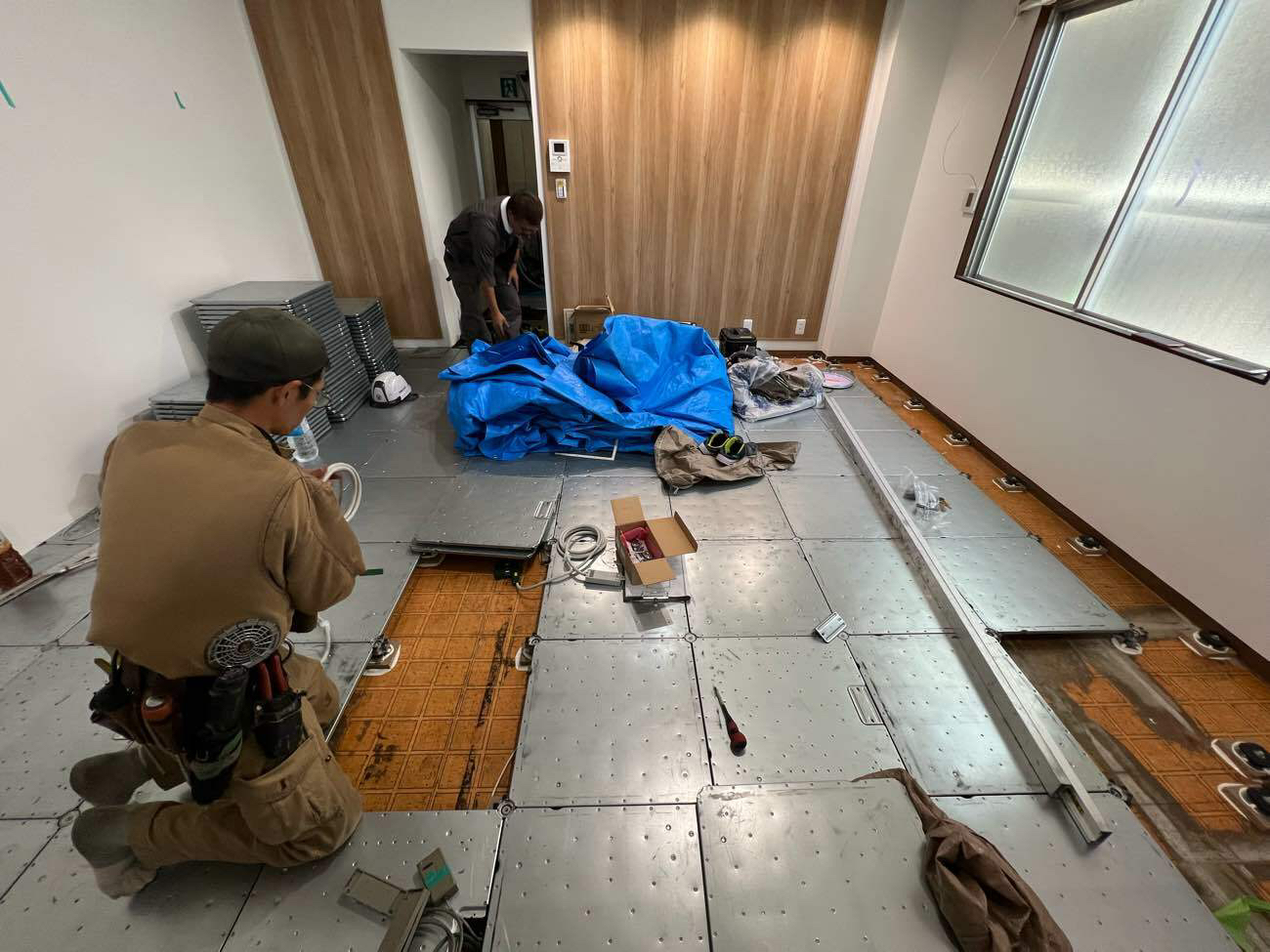 東京都墨田区 オフィス 置床工事 施工中