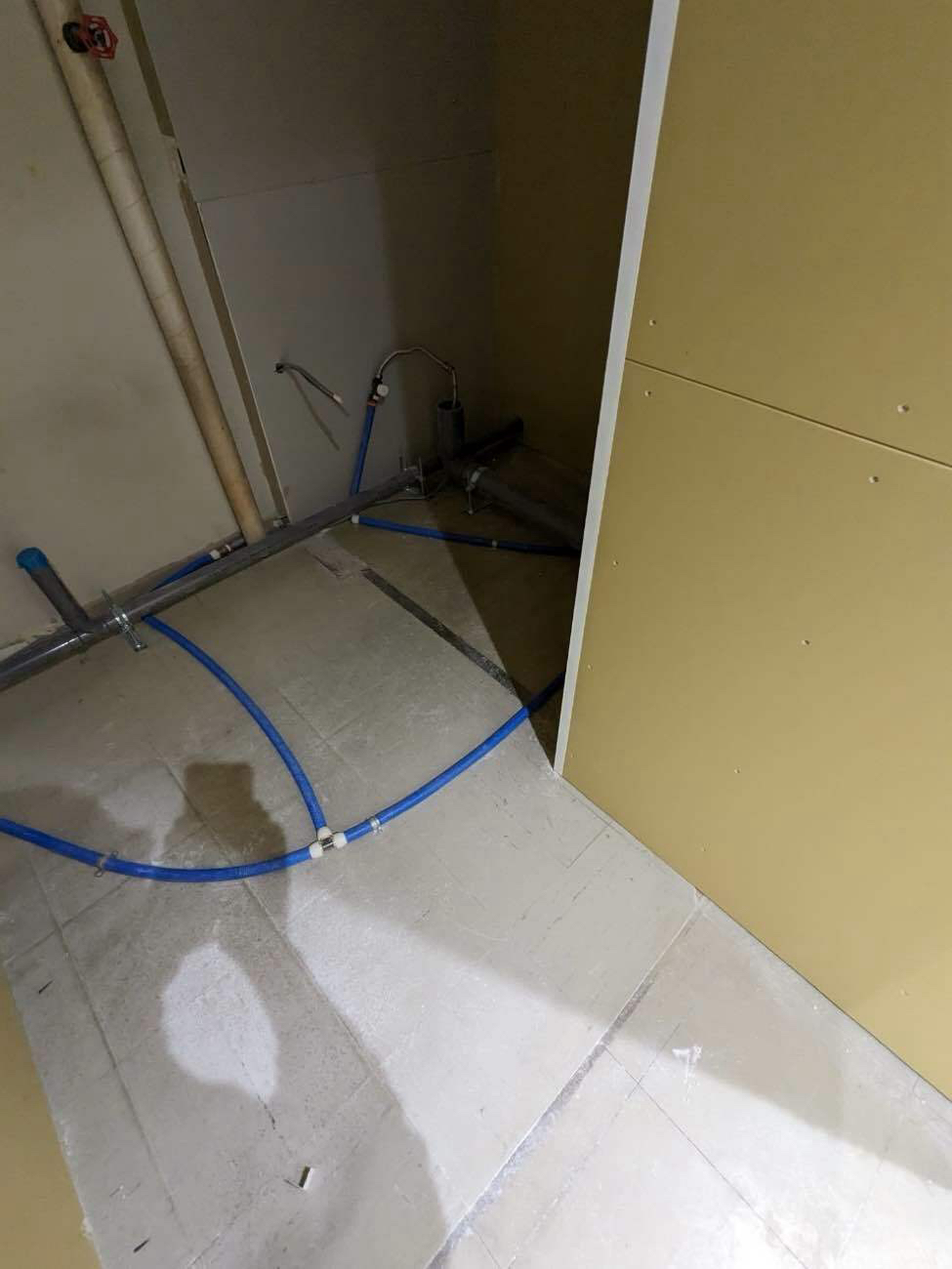 新潟県新潟市 オフィス OA・置床工事 施工前