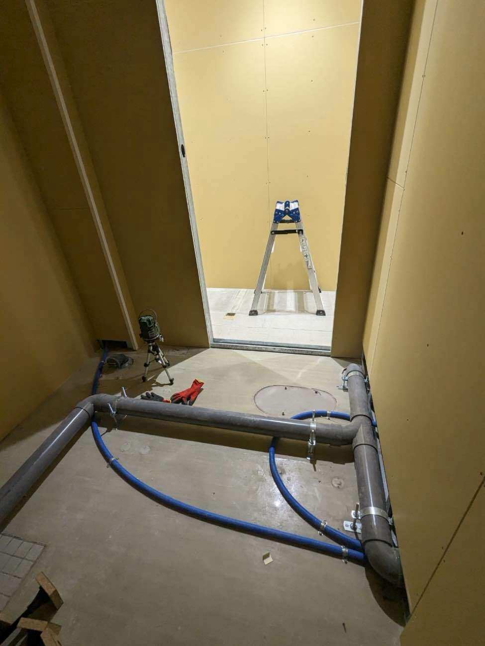 新潟県新潟市 オフィス OA・置床工事 施工前