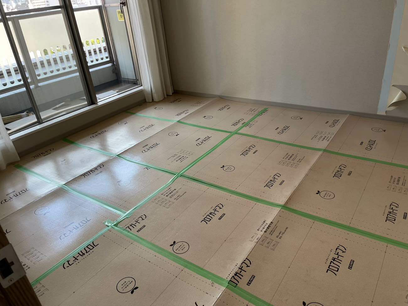 東京都中央区 マンション OAフロア工事 防音フロア 施工中