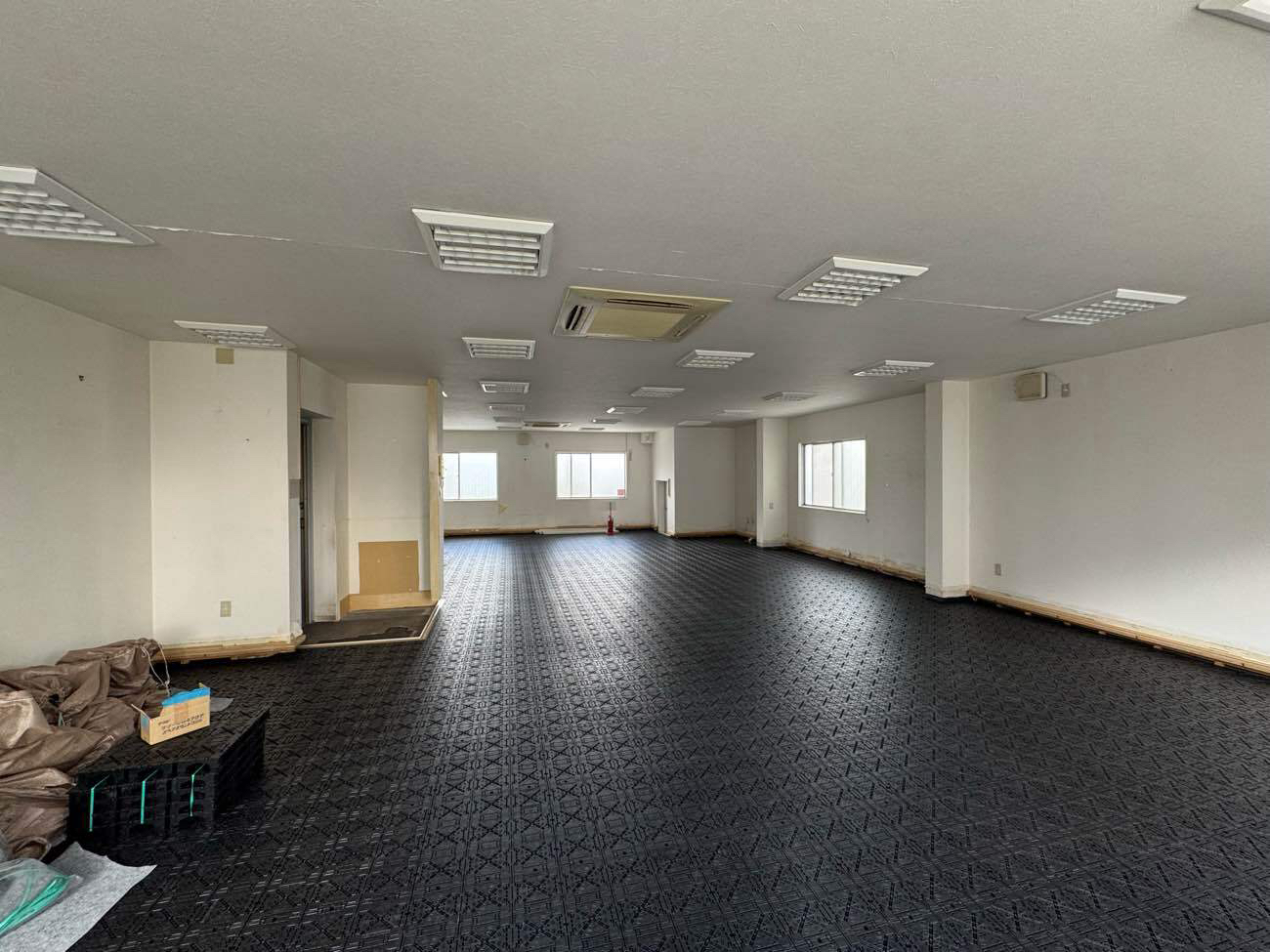 神奈川県平塚市 オフィス OAフロア工事後 フクビ化学工業 TN50