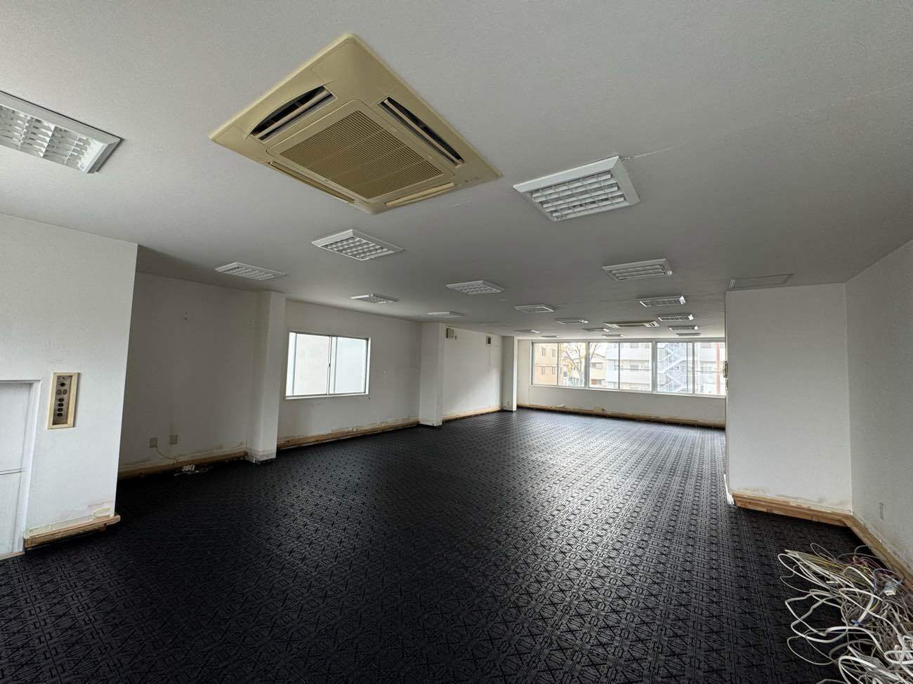 神奈川県平塚市 オフィス OAフロア工事後 フクビ化学工業 TN50